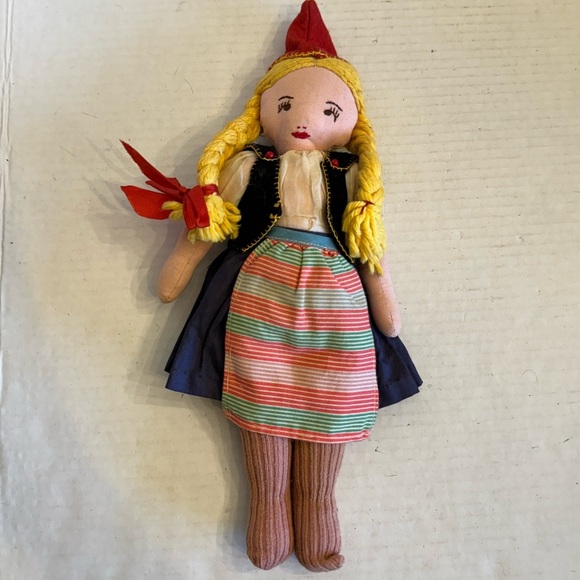 Vintage Lot of 3 Collectible Dolls 6-14" Lot Of 3 Dressed Dolls - Picture 5 of 15